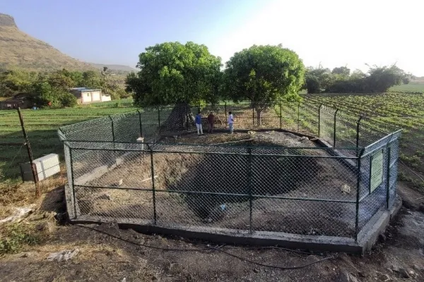 Puits enclos de barrières de plus de 2m